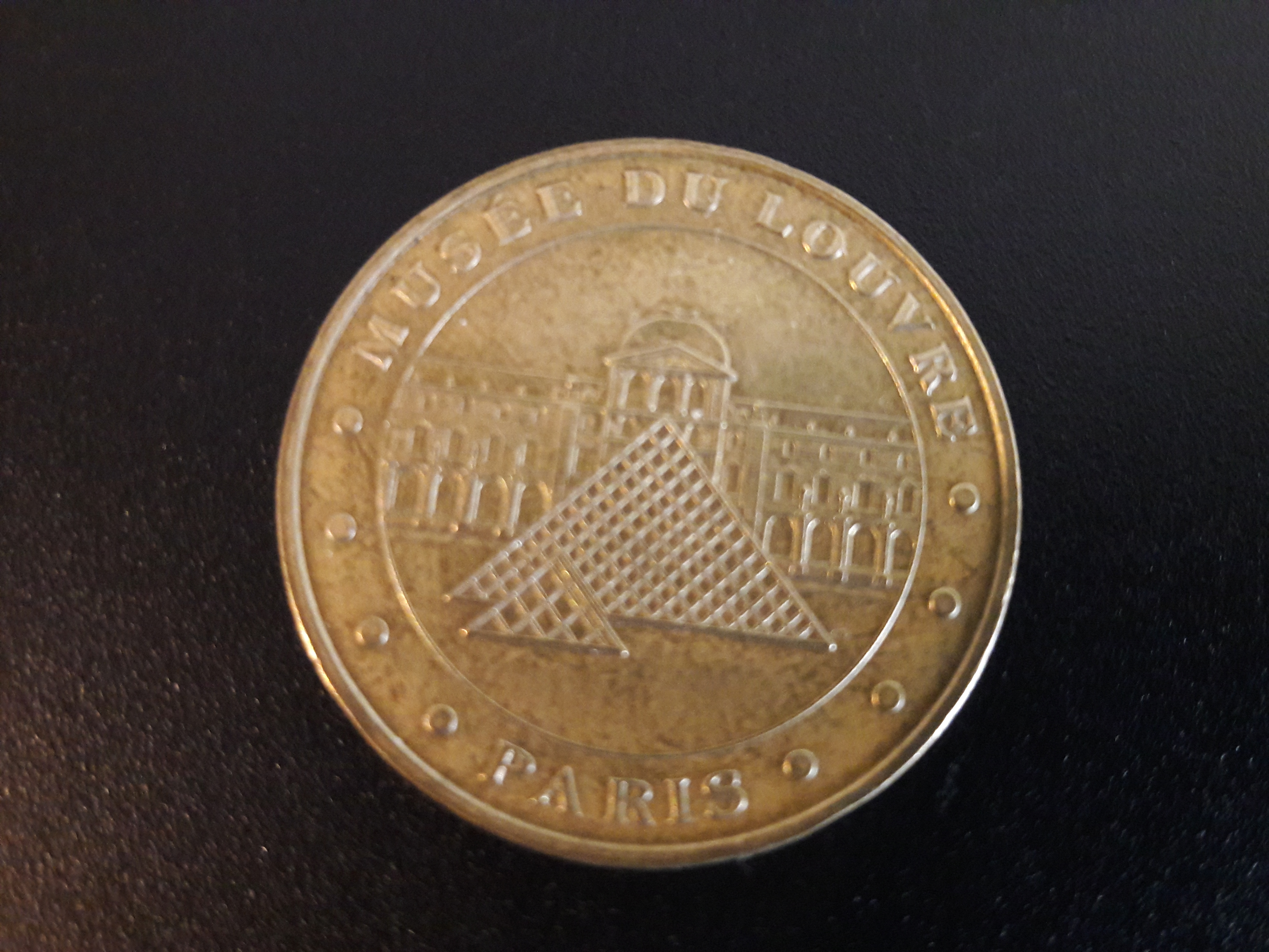 Medalha Moeda comemorativa Museu de Louvre Paris