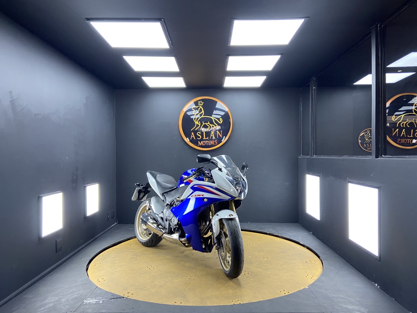 HONDA CBR 600F